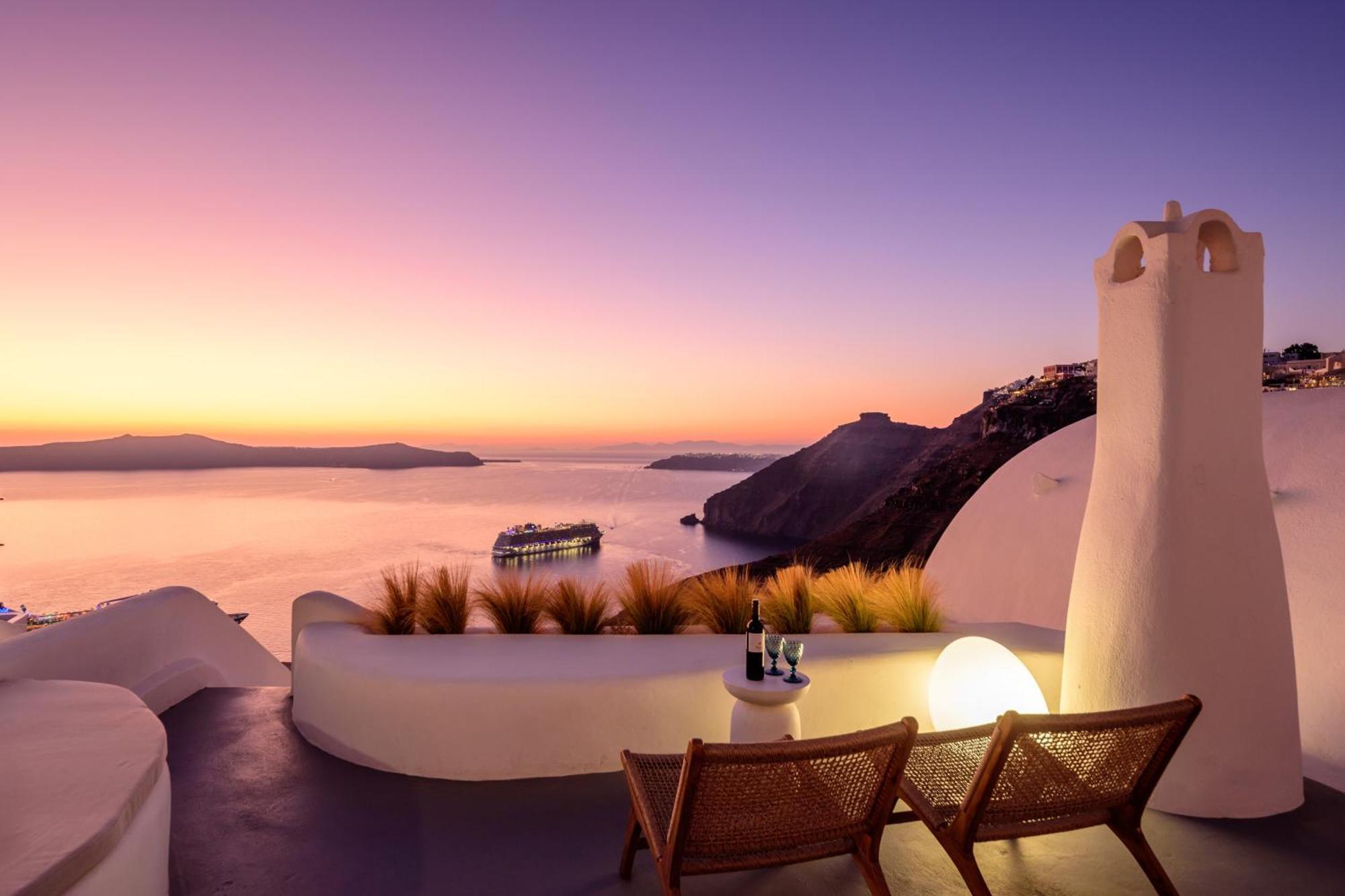 Revelis Villa & Canava Fira  Exterior photo